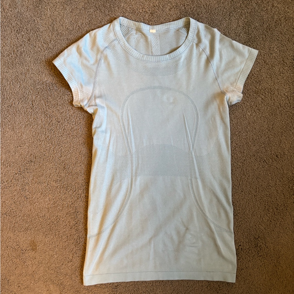 lululemon athletica women’s Light blue swiftly tech